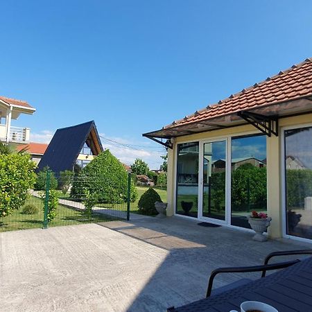 Cozzy Apartment Near The Aiport Ποντγορίτσα Εξωτερικό φωτογραφία