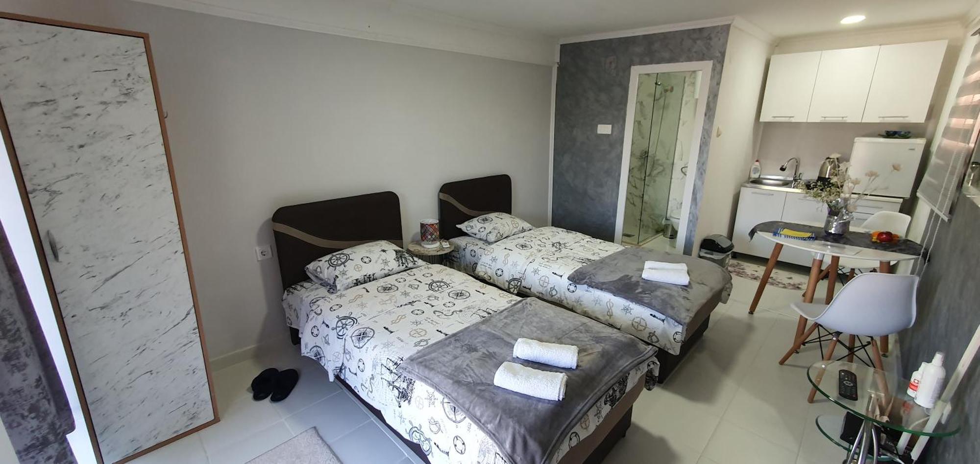 Cozzy Apartment Near The Aiport Ποντγορίτσα Εξωτερικό φωτογραφία